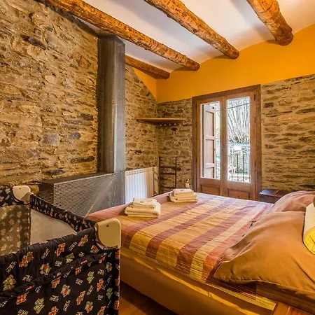 Semesterbostad Casa Mora Torre de Capdella