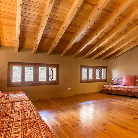 Casa Mora