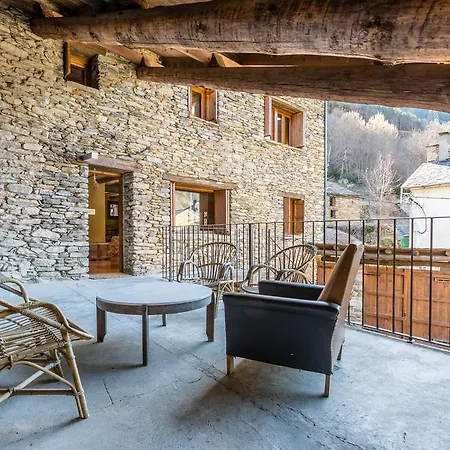 Casa Mora *